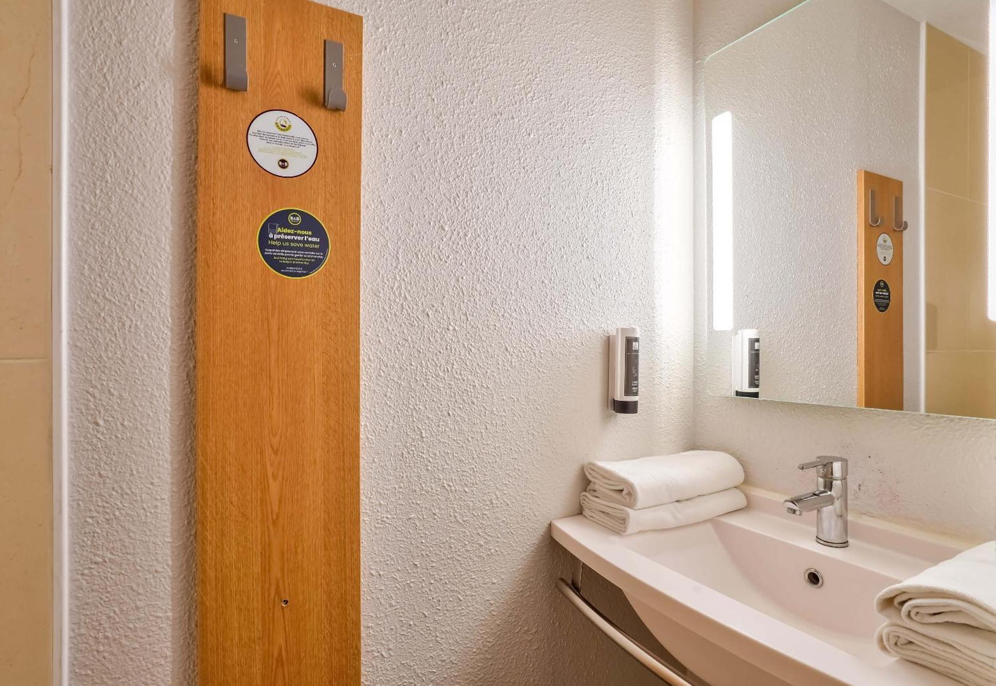 Hotel B&B Hotel Saint-Witz